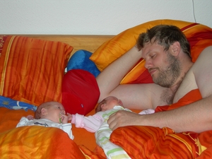 Kuschelmorgen mit Papa